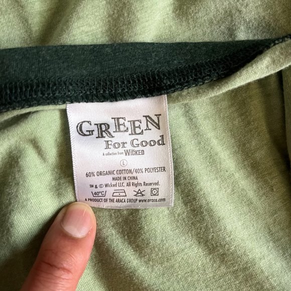 Wicked musical green for good raglan tee - Picture 8 of 9
